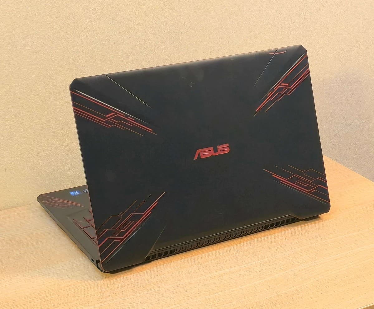ASUS TUF GAMING FX504GD - Image 3
