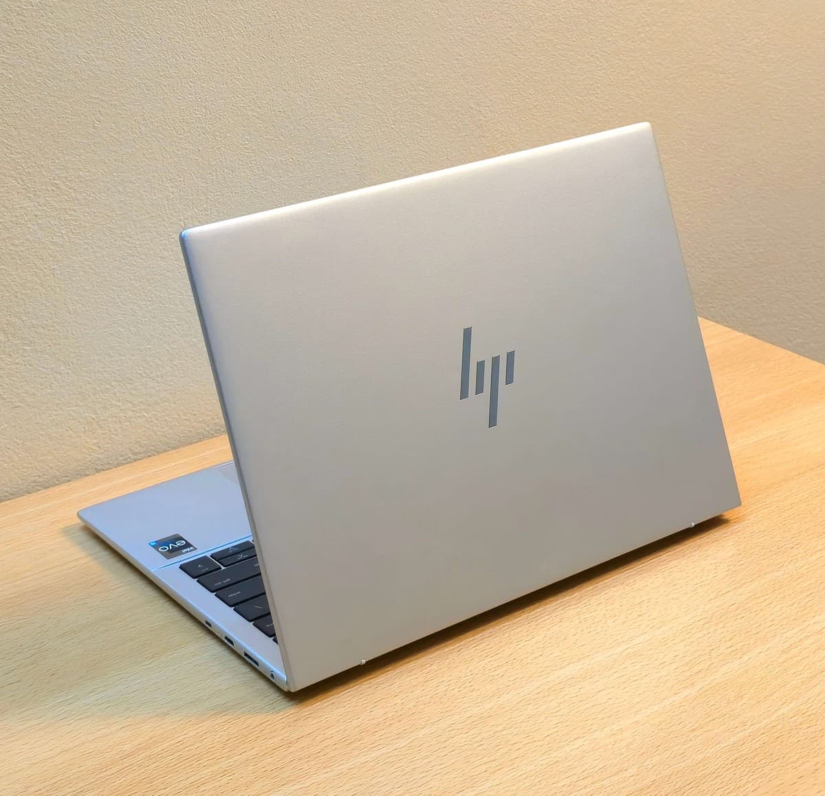 HP DragonFly 13.5 INCH G4 - Image 5