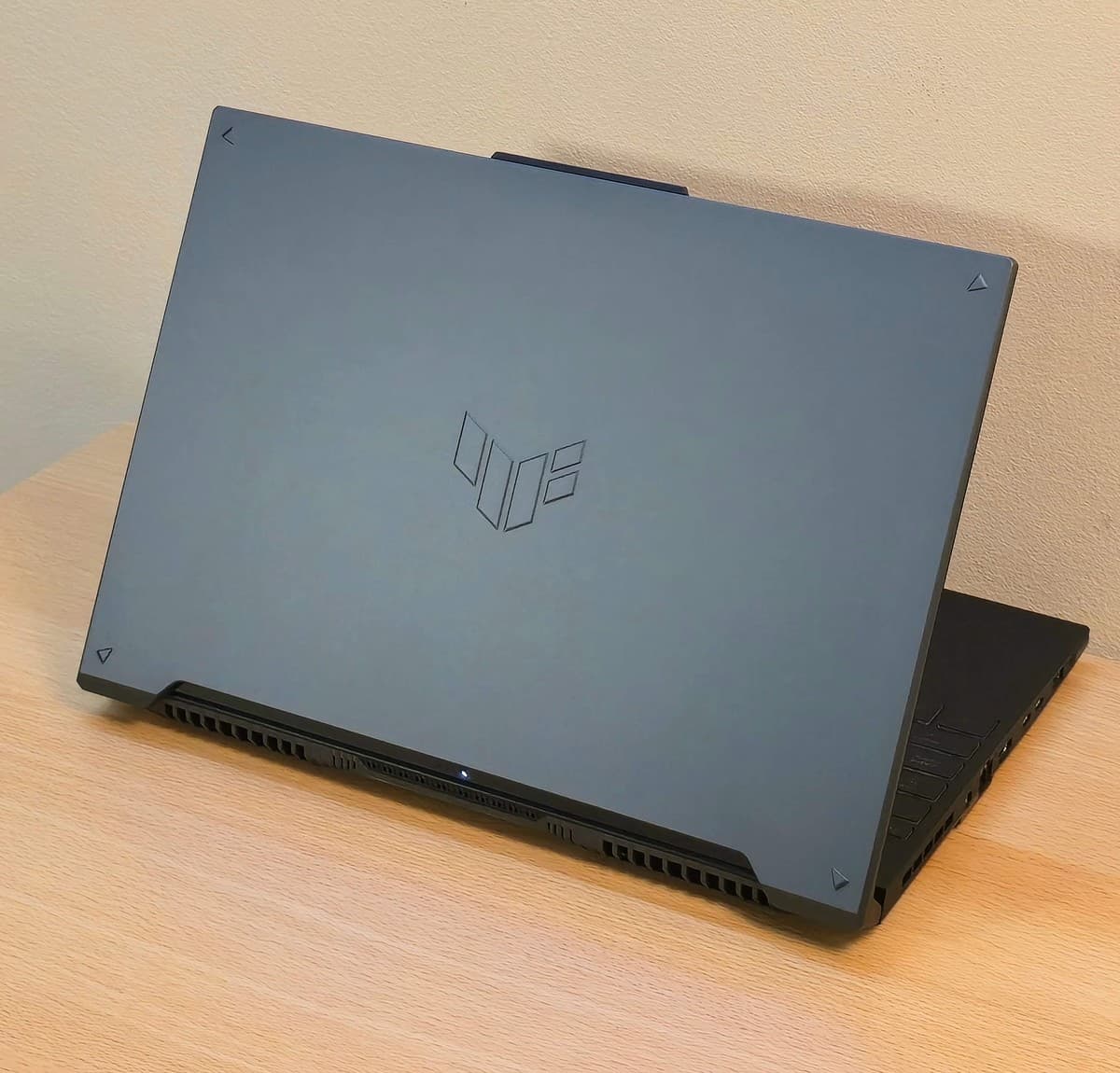 ASUS TUF GAMING A16 FA607NUG - Image 4