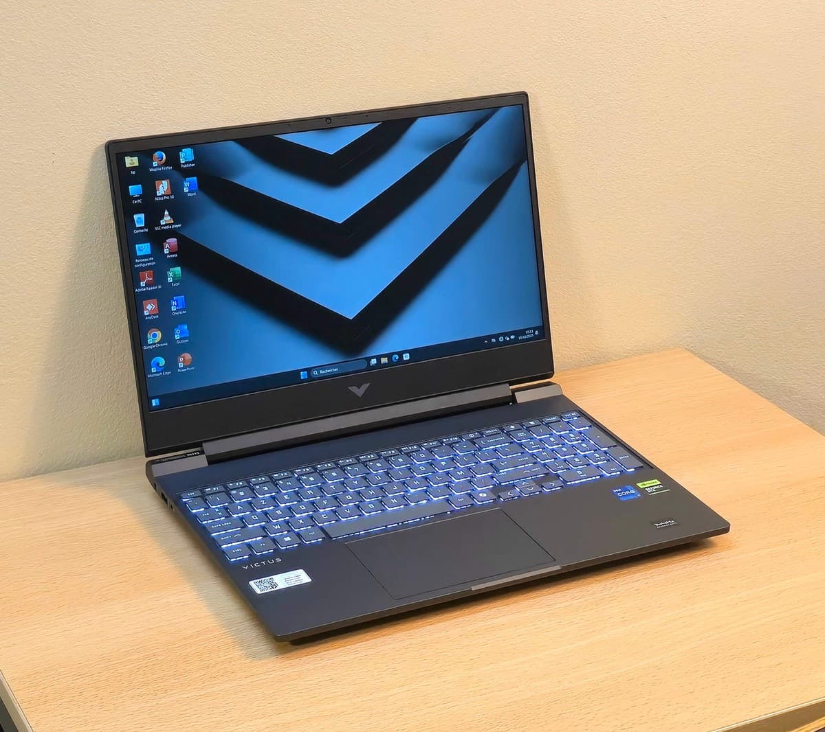 VICTUS BY HP GAMING Laptop 15-FA2352T - Image 4