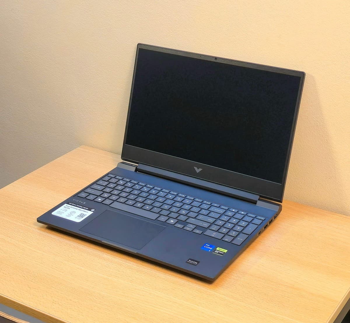 VICTUS BY HP GAMING Laptop 15-fa2013dx - Image 5