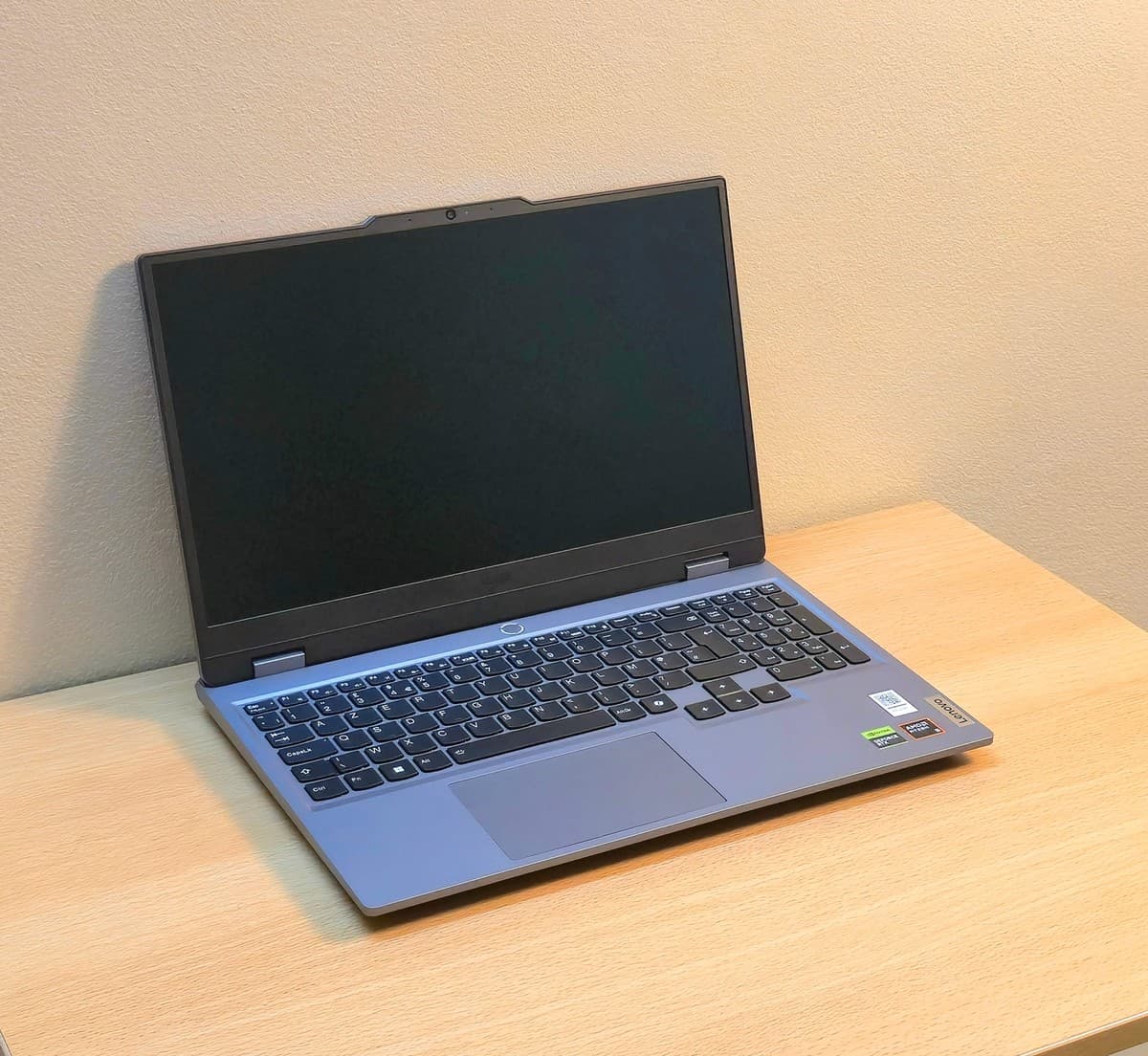 LENOVO LOQ 15AHP9 - Image 5