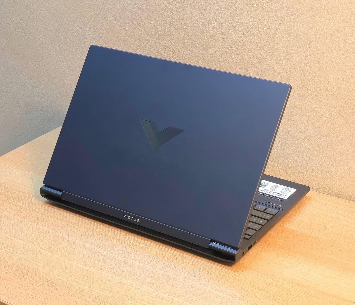 VICTUS BY HP GAMING Laptop 15-fb3093dx - Image 5