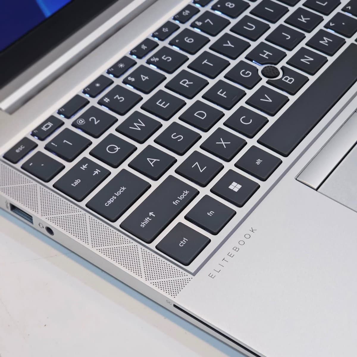 HP EliteBook MT46 Mobile Thin - Image 2