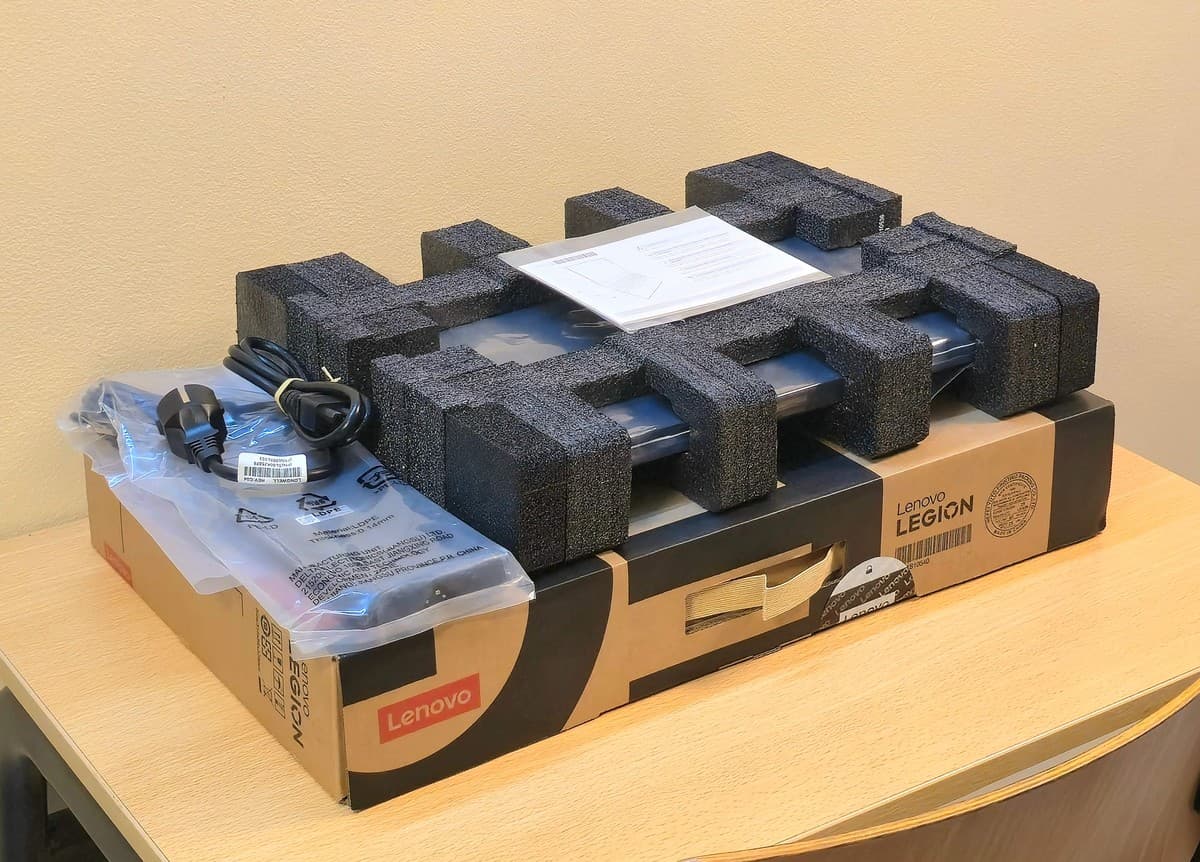 LENOVO LEGION 5i 15IRX10 - Image 2