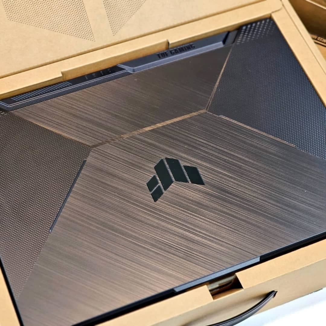 ASUS TUF GAMING A15 FA506NCR - Image 8