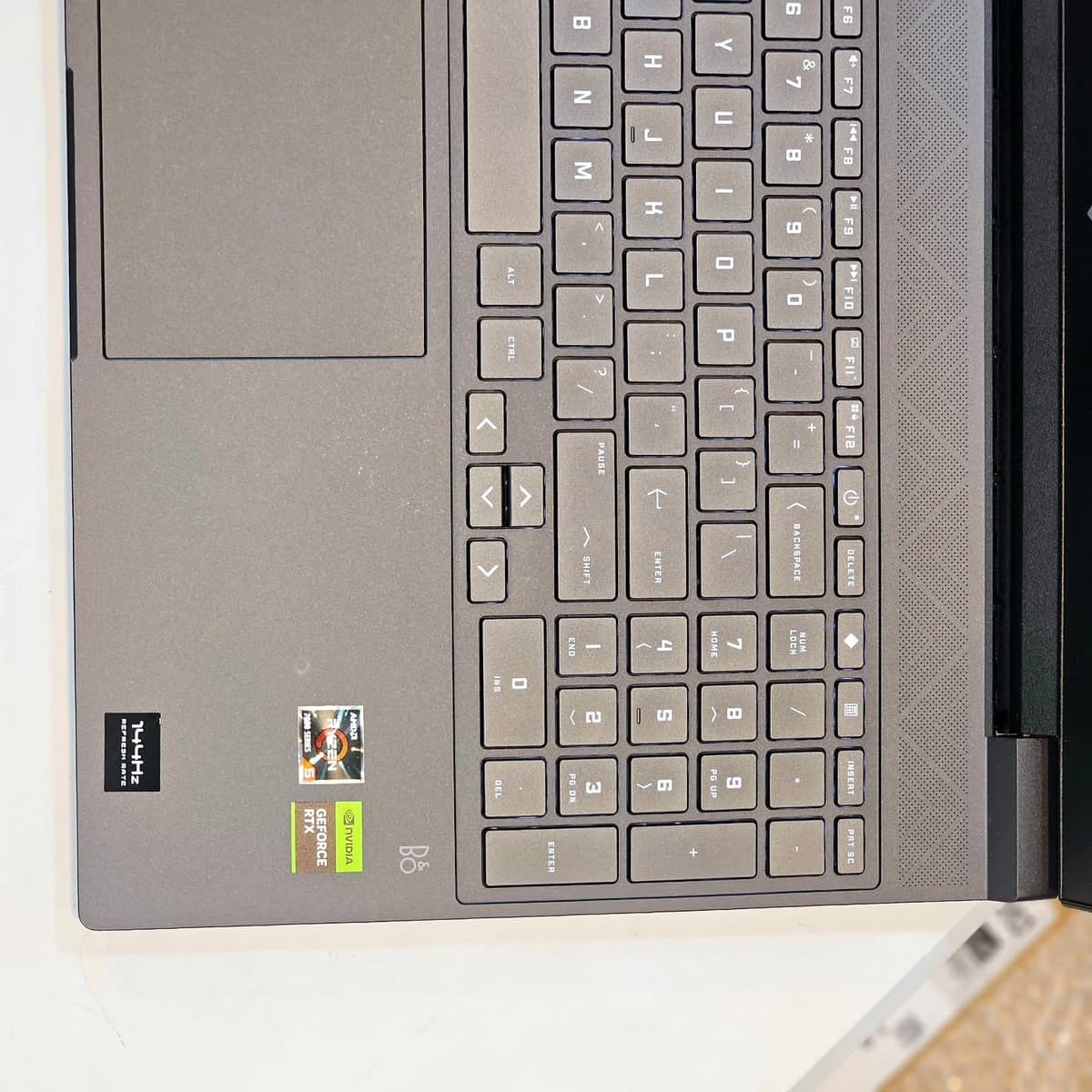 VICTUS BY HP GAMING Laptop 15-fb2082wm - Image 11