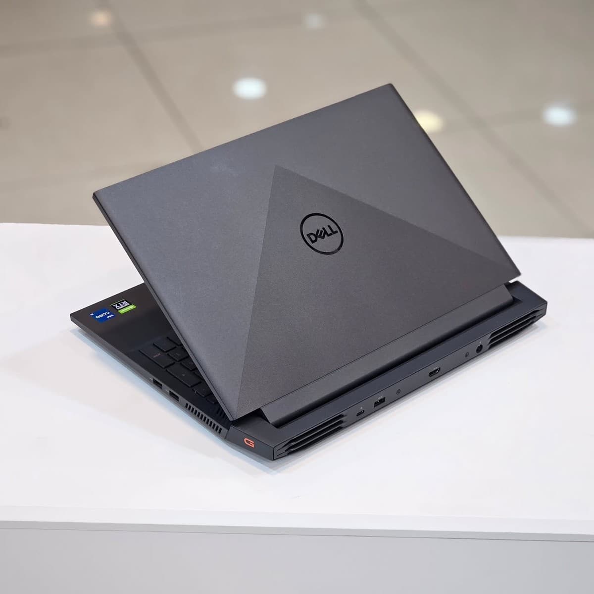 Dell G15 G5530-7388GRY-PUS - Image 8