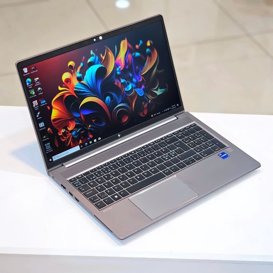 HP ZBook Power G9 Mobile WorkStation - Image 2