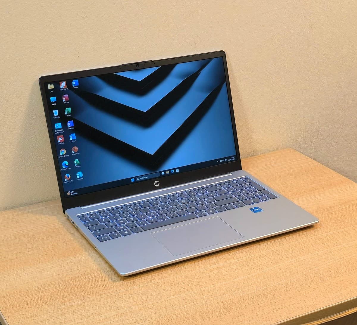 HP Laptop 15-FD0581NK (C59BCEA) - Image 3