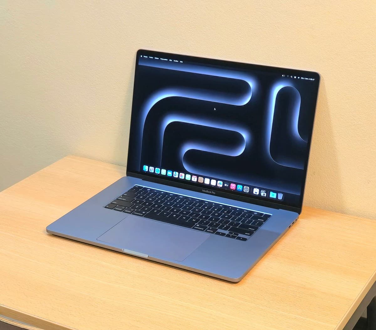 MacBook Pro 16-Inch 2019 / Core i9 / SSD 1TB / RAM 64Go / RADEON Pro 5500M,8Go Dédiée