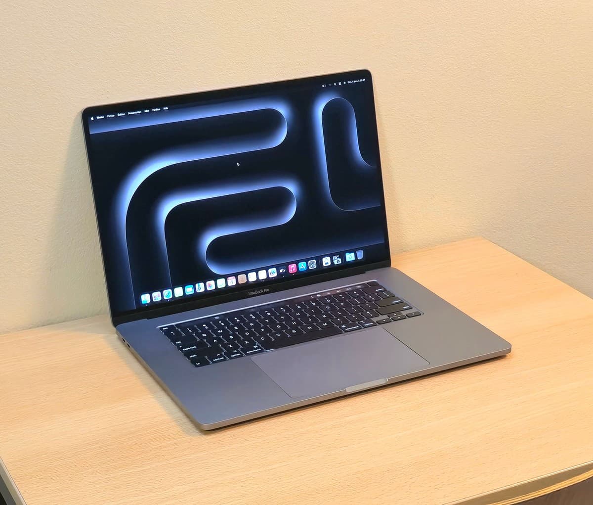MacBook Pro 16-Inch 2019 / Core i9 / SSD 1TB / RAM 64Go / RADEON Pro 5500M,8Go Dédiée - Image 2