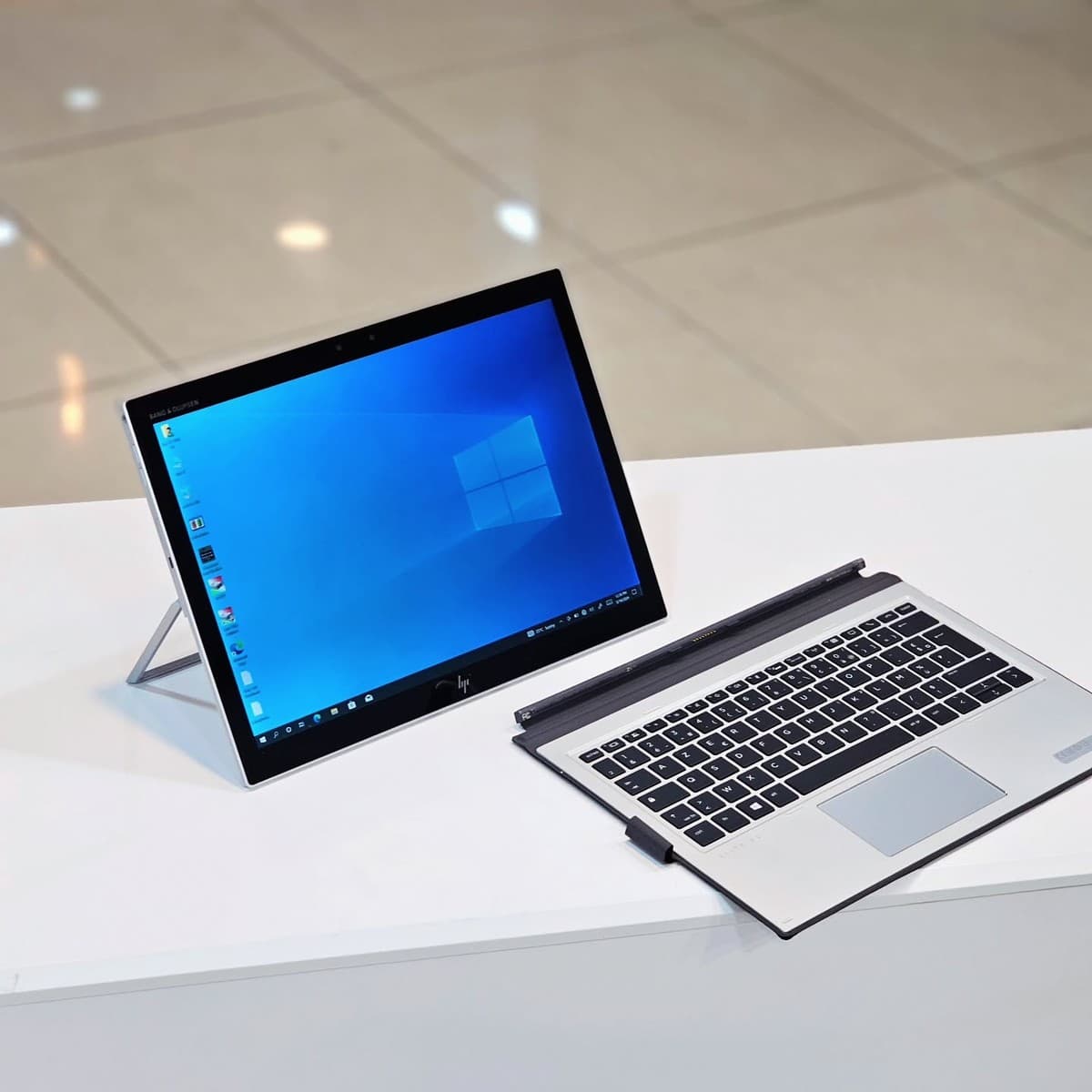 HP Elite X2 1013 G3 ¦ Hybride, Convertible, Détachable - Image 5