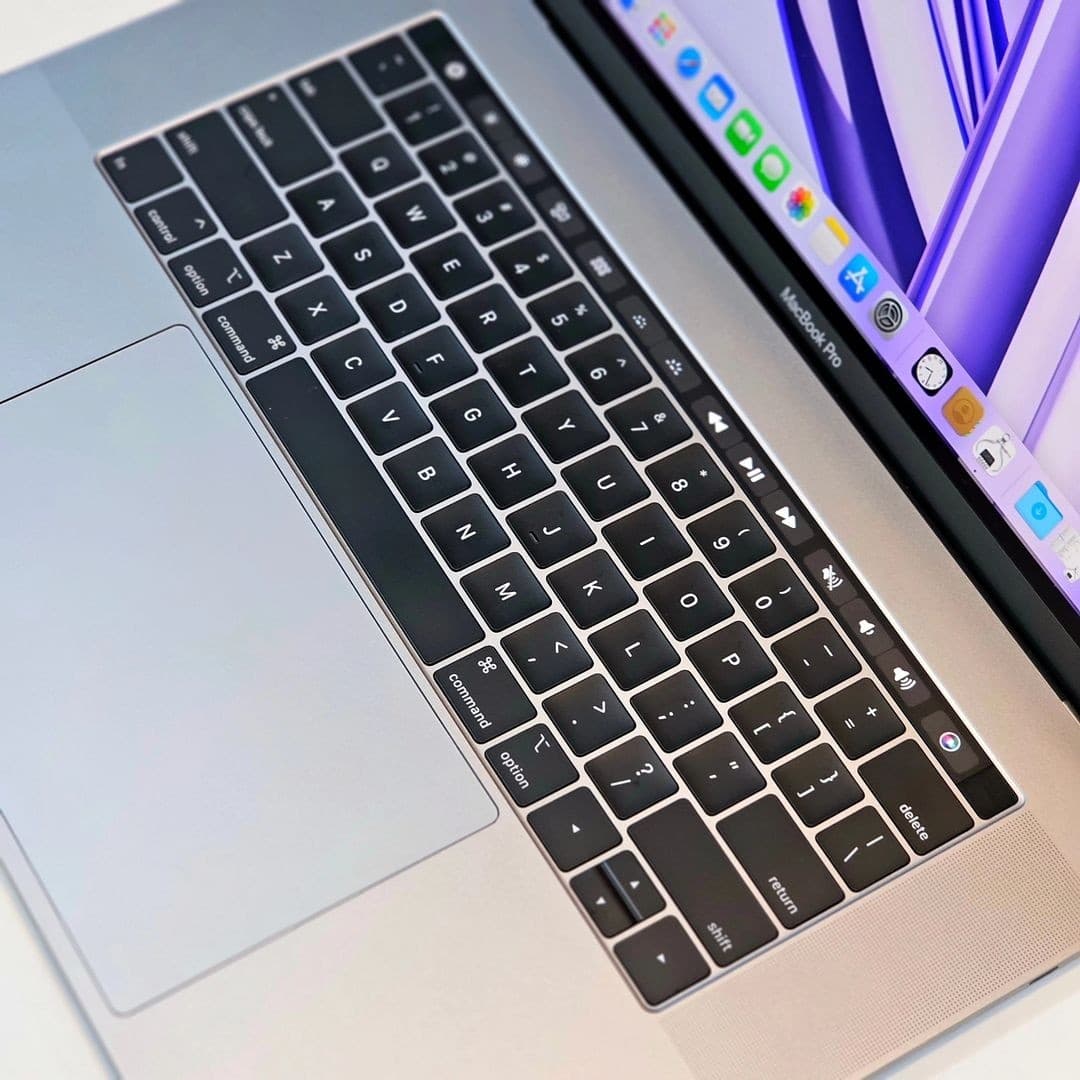 MacBook Pro 16-Inch 2019 / Core i7 / RAM 32Go / SSD 512Go / RADEON Pro 5300M, 4Go - Image 5