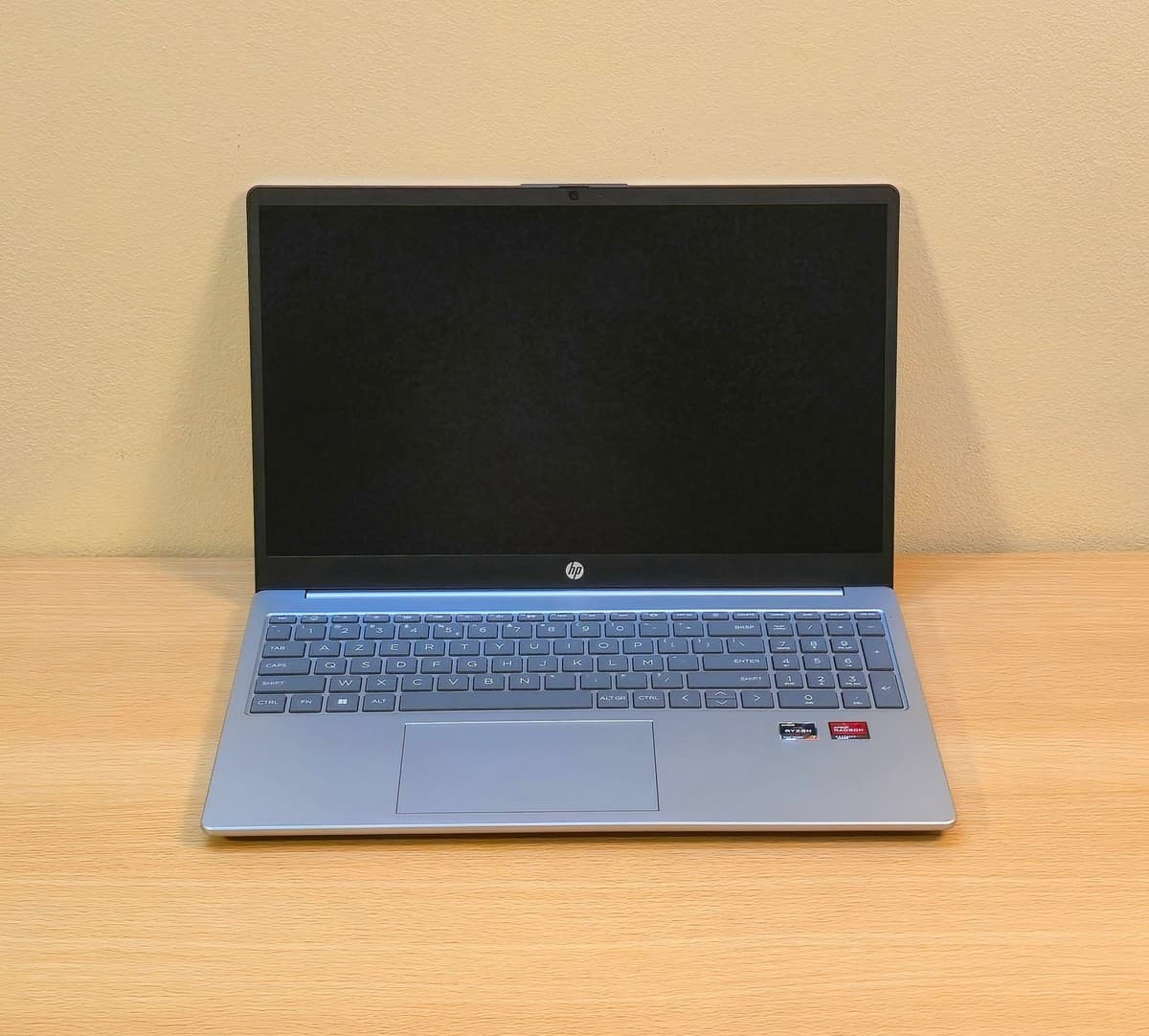 HP Laptop 15-fc0120nia - Image 13
