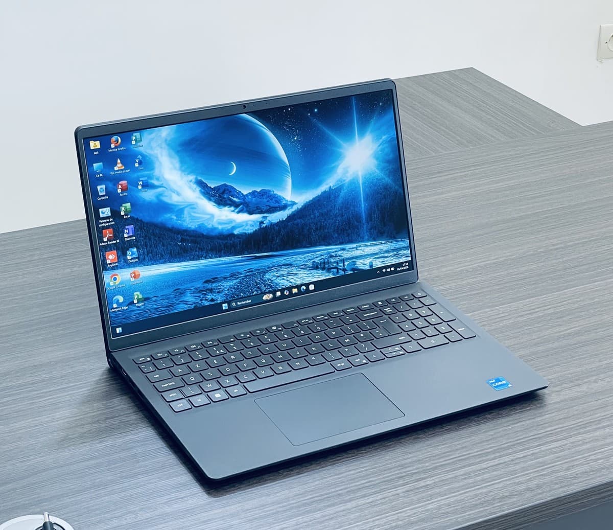 Dell Vostro 3520 / Core i5-12ème GEN / SSD 256Go / RAM 8Go - Image 1