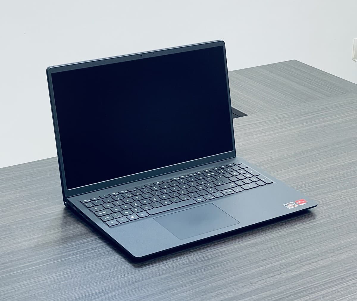 Dell Vostro 15 3515 / AMD Ryzen™ 5 3450U / SSD 256Go / RAM 8Go - Image 2