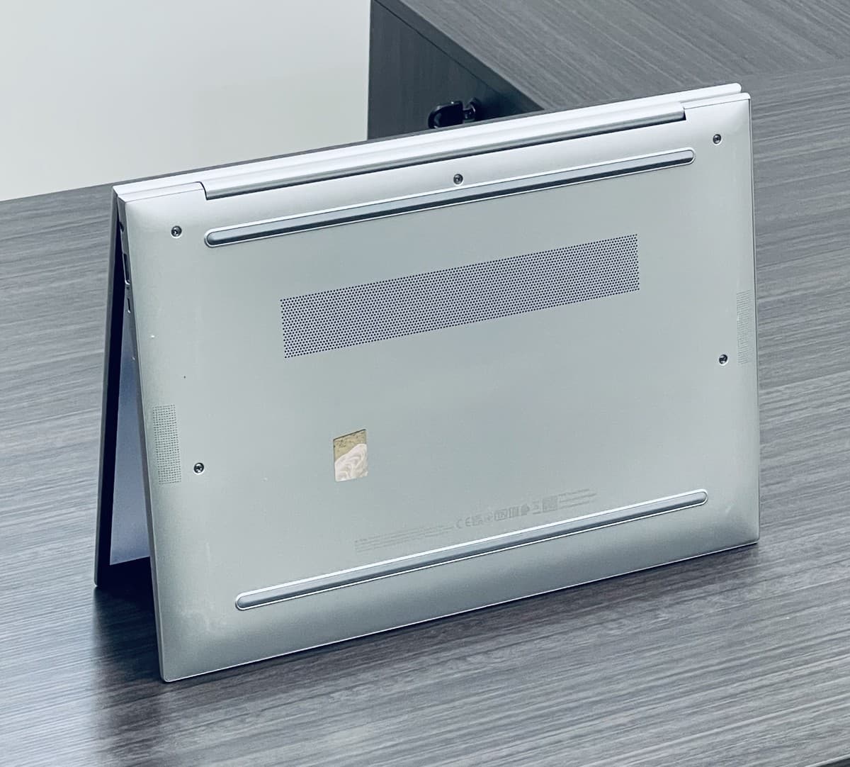 HP EliteBook 840 G10 / Core™ i7-13ème GEN / SSD 512Go / RAM 16Go - Image 9