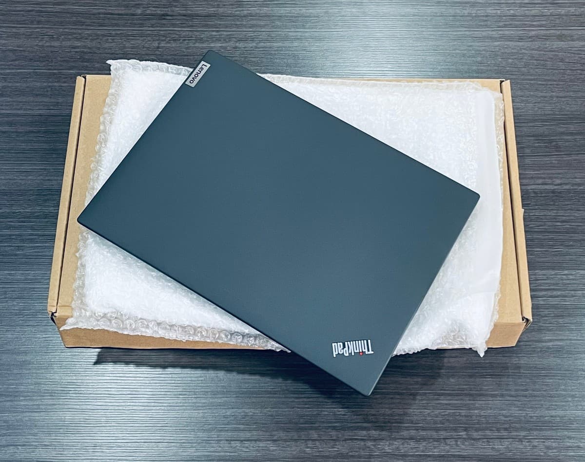 Lenovo ThinkPad P14S GEN 3 / Core™ i7-12ème GEN / NVIDIA GeForce T550, 4Go GDDR6 - Image 2