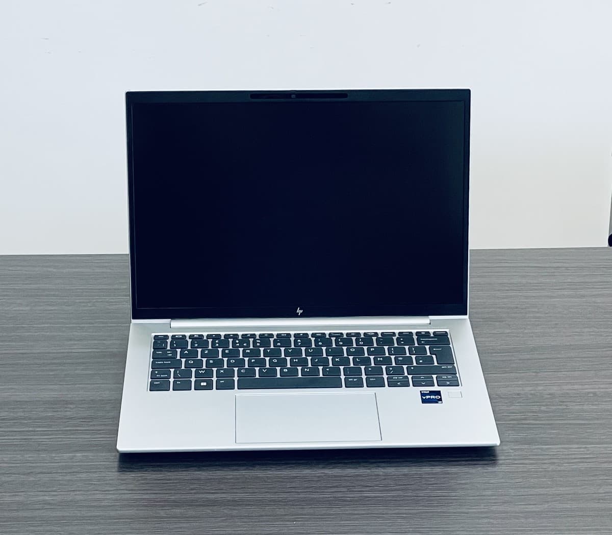 HP EliteBook 1040 14 inch G10 (7H1Q8AV) - Image 4