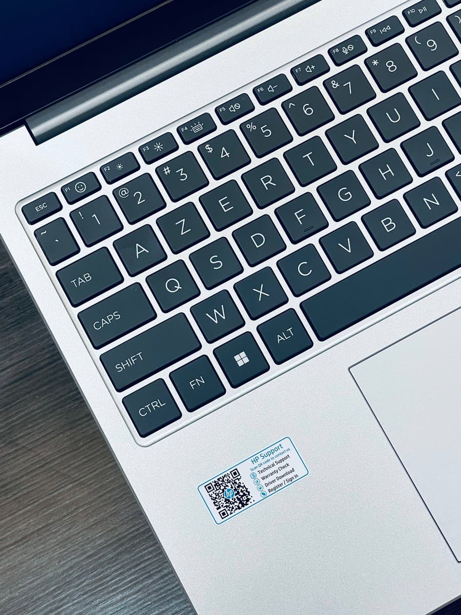 HP Laptop  250R G10 / Intel®  Core™ 5 120U / SSD 512Go / RAM 8Go - Image 4
