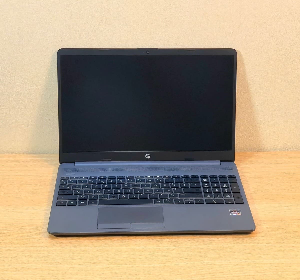HP 255 G9 (6Q8C1ES) / AMD Ryzen™ 5 5625U / SSD 512Go / RAM 8Go - Image 2