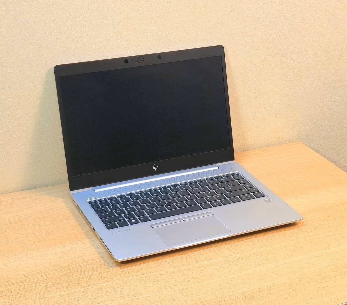 HP EliteBook 745 G5 / AMD Ryzen™️ 7 Pro 2700U / SSD 256Go / RAM 8Go - Image 3