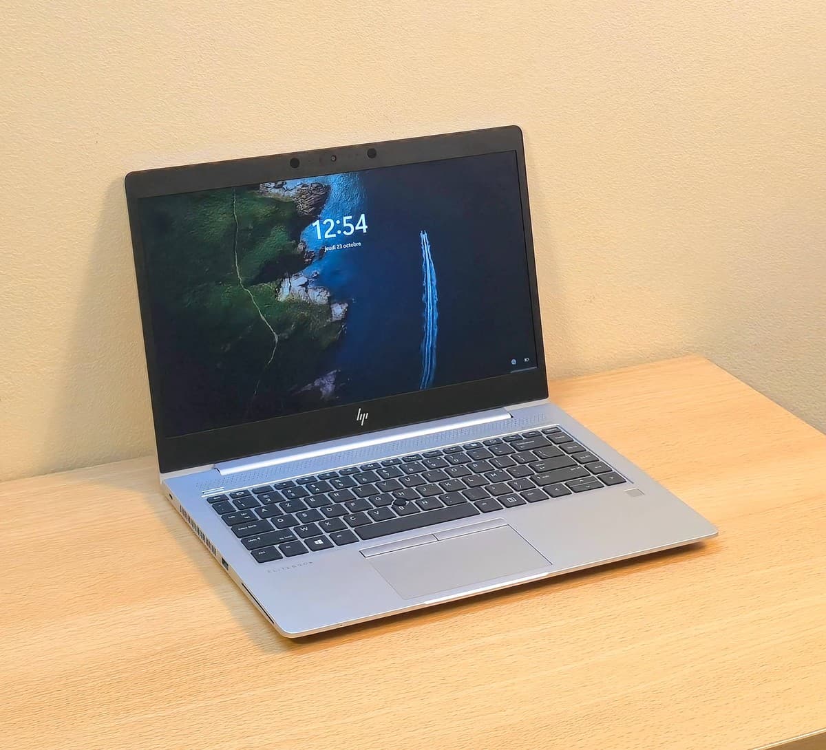 HP EliteBook 745 G5 / AMD Ryzen™️ 7 Pro 2700U / SSD 256Go / RAM 8Go - Image 2