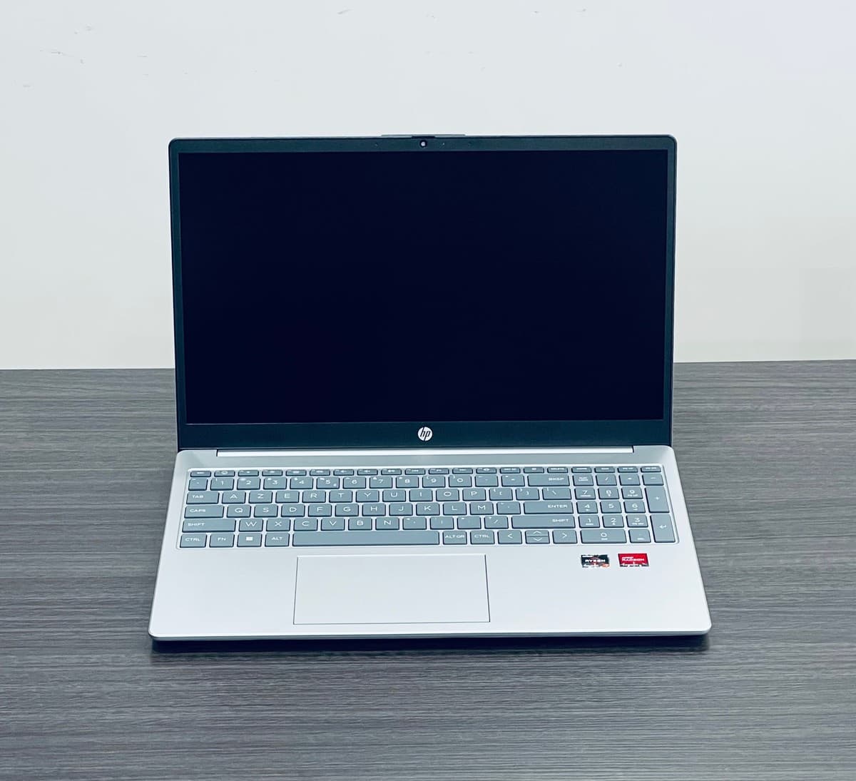 HP Laptop 15-fc0120nia (AE0J7EA) / AMD Ryzen™ 7 7730U / SSD 512Go / RAM 8Go - Image 7
