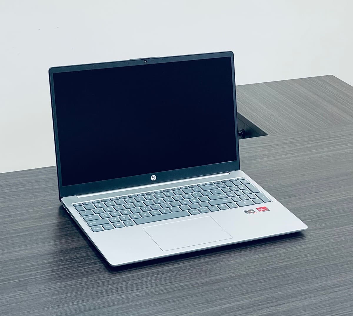 HP Laptop 15-fc0120nia (AE0J7EA) / AMD Ryzen™ 7 7730U / SSD 512Go / RAM 8Go - Image 5