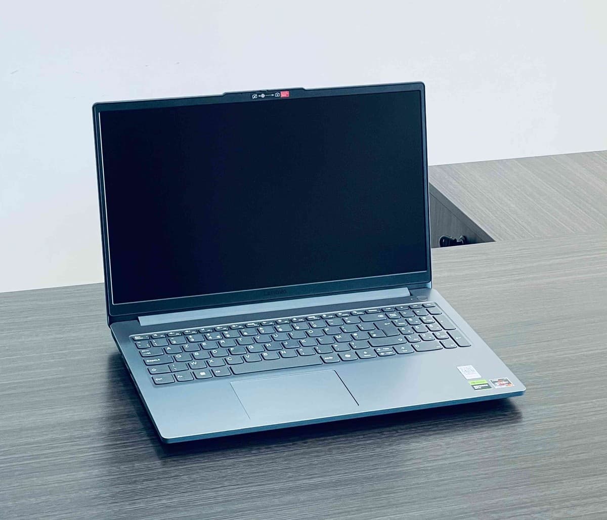 Lenovo LOQ 15ARP10E (83S0007PUE) - Image 10