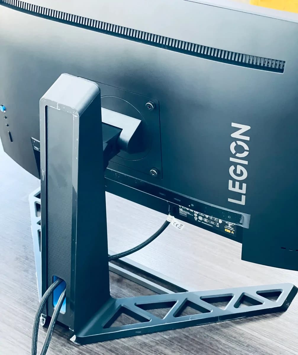 LENOVO LEGION R25f-30 24.5" ~ 240Hz (67B8GACBWW) - Image 10