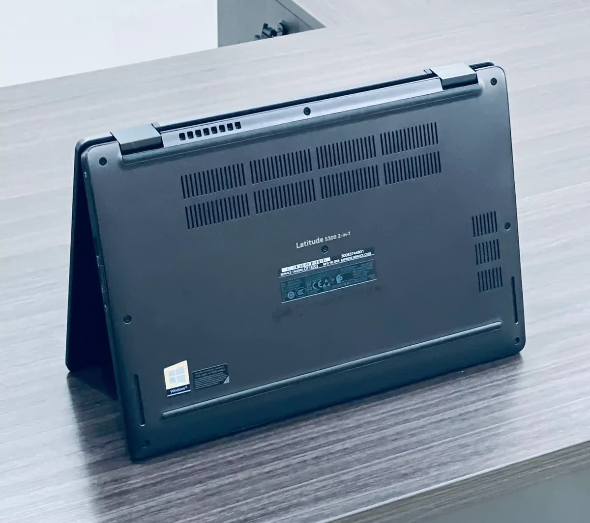 Dell Latitude 5300 2 En 1 / Core™ i7-8565U / RAM 16Go / SSD 256Go - Image 9
