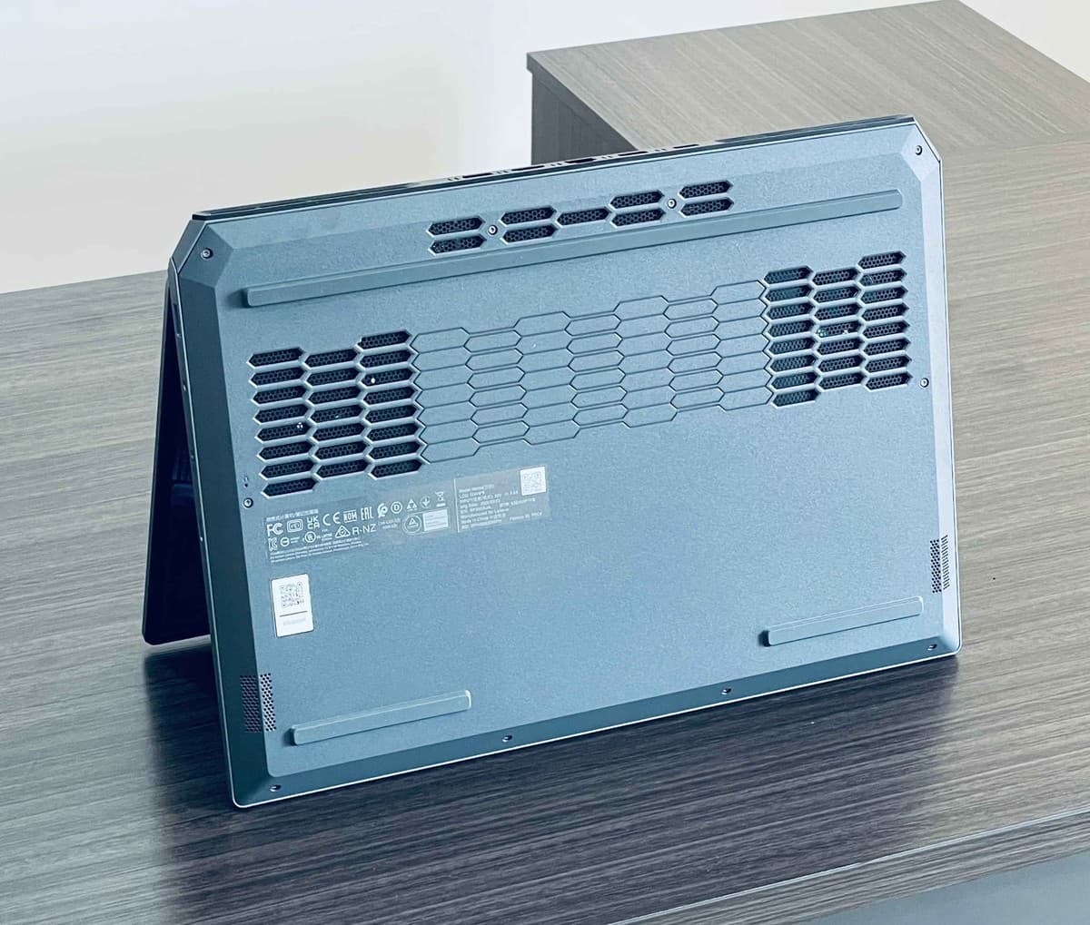 Lenovo LOQ 15AHP9 (83DX00F2PB) - Image 8
